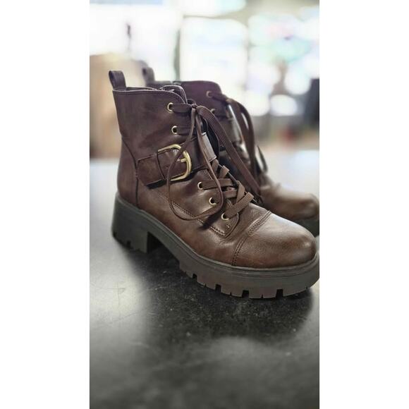 Sun + Stone Rickyy Brown Combat Booties Size 9M Lug Sole Buckle Zip - Picture 1 of 6